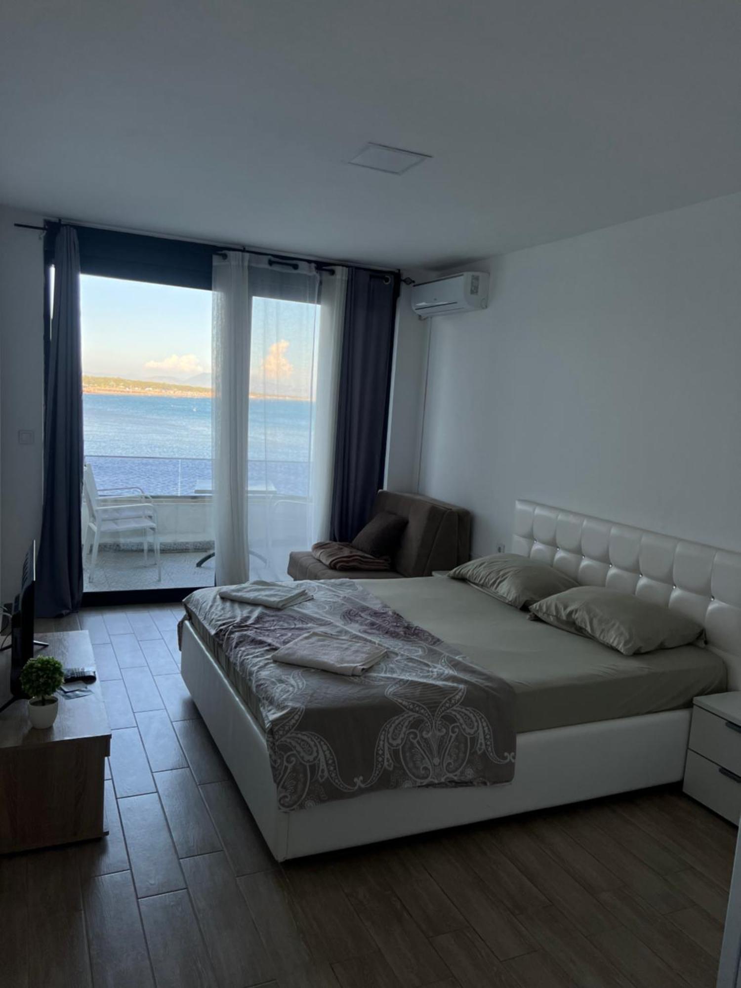 Sea Star Apartments Ulcinj Exterior photo