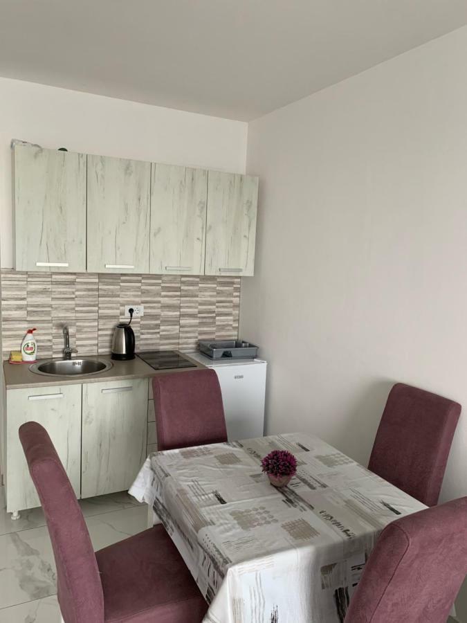 Sea Star Apartments Ulcinj Exterior photo